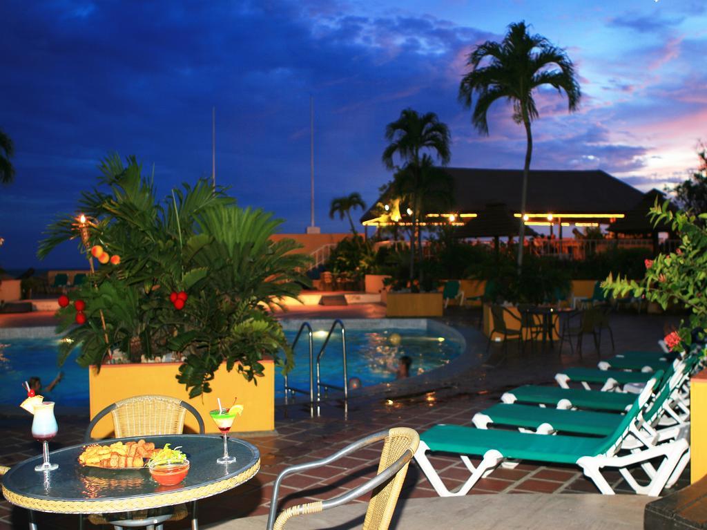 Plaza Hotel Curacao & Casino Willemstad Exterior foto